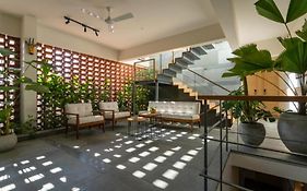 Iris Suites